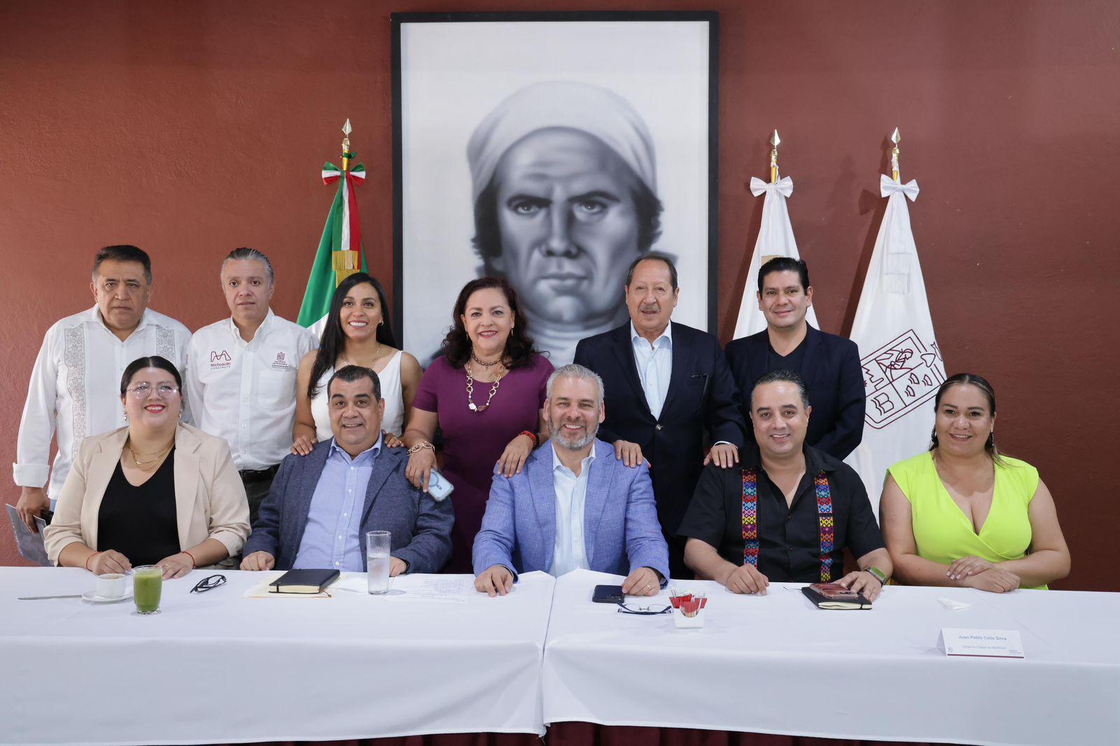 En Michoacán de gestiona rehabilitación de carretera por el gobernador y diputados electos. El gobernador Alfredo Ramírez Bedolla y diputados federales electos iniciarán gestiones coordinadas