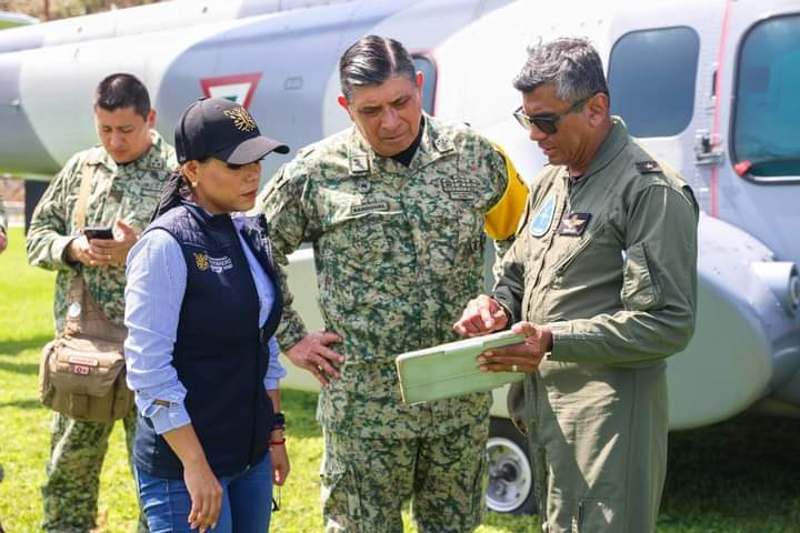 Atención a familias damnificadas