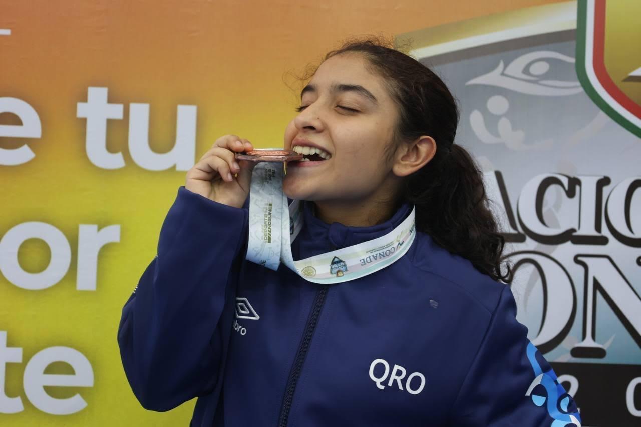 Querétaro bate récord de medallas de oro y preseas totales en Nacionales CONADE 2024. Las selecciones estatales que compiten en los juegos Nacionales CONADE 2024 obtuvieron 70 me