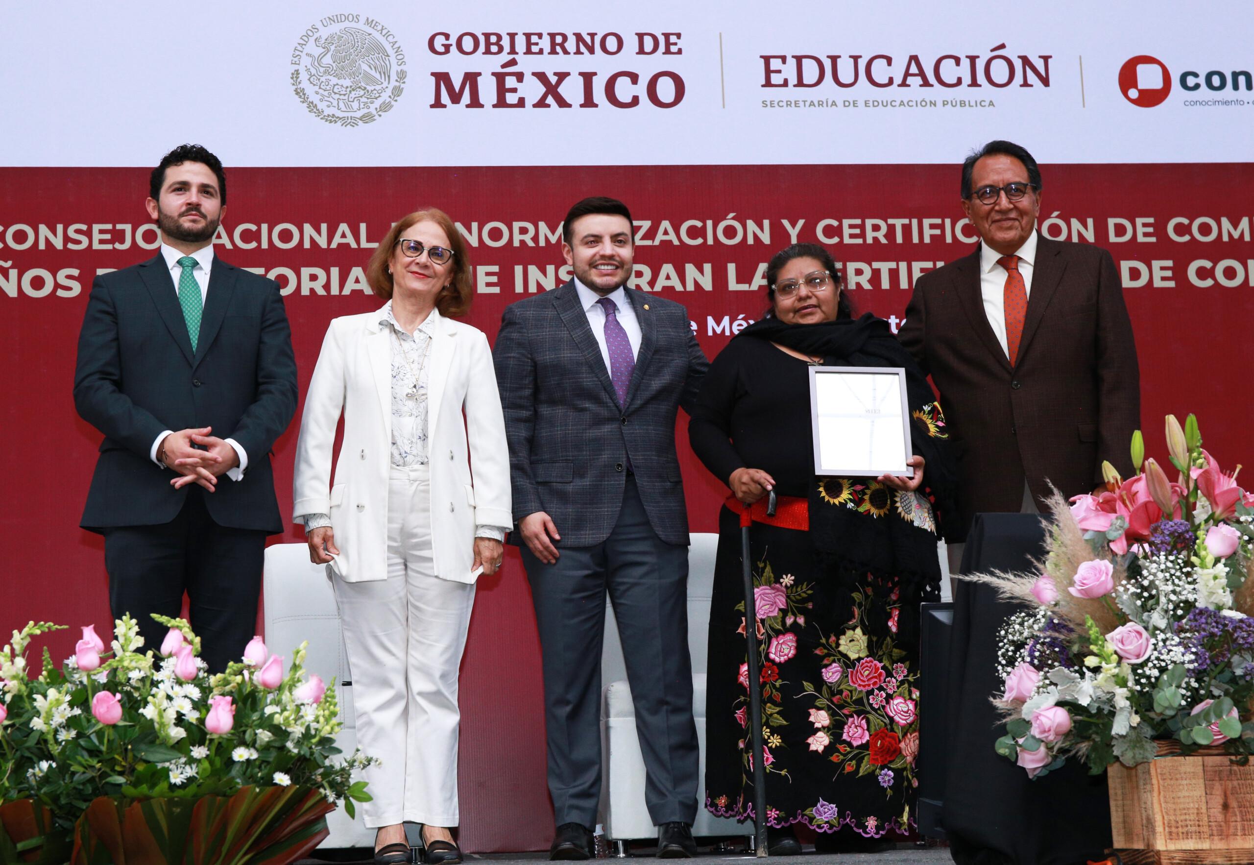 Conocer cumple 29 años de certificar a los mexicanos. La Secretaría de Educación Pública (SEP) llevó a cabo la ceremonia