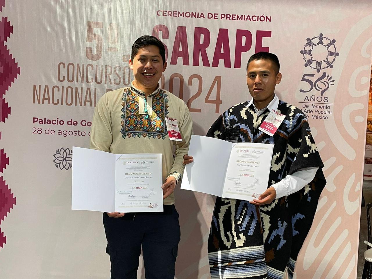 Artesanos michoacanos ganan 3er lugar y mención en Concurso Nacional del Sarape. En la quinta edición del Concurso Nacional del Sarape, organizado por el Fondo N