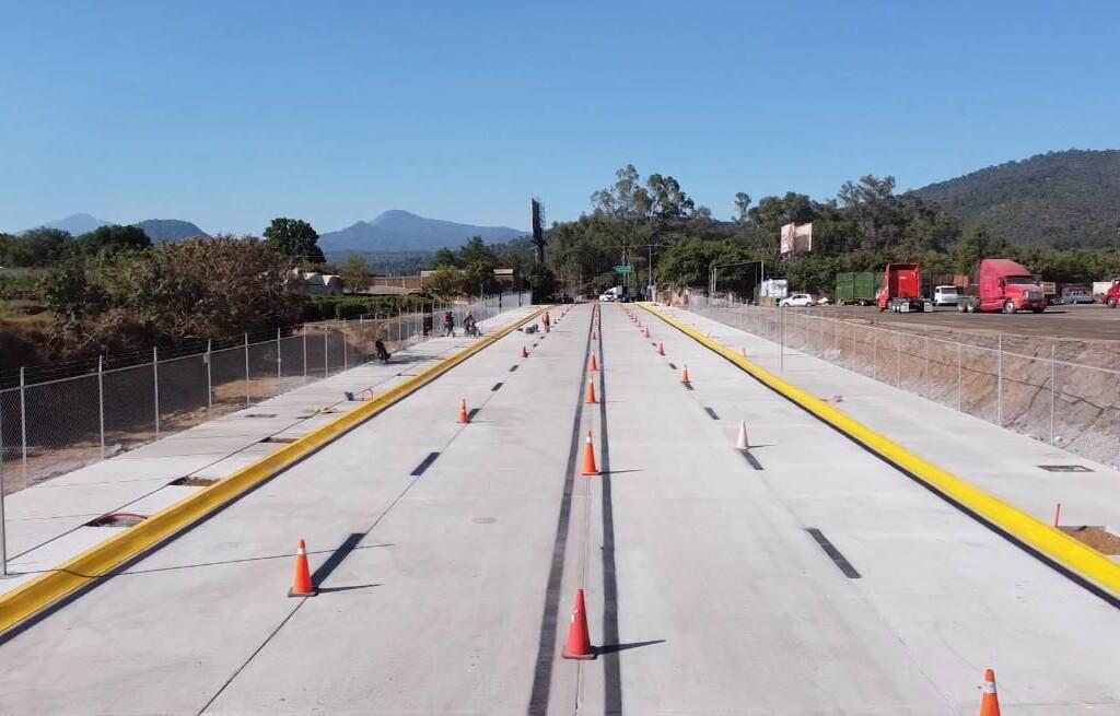 Se construye acceso a nuevo hospital del IMSS en Uruapan; Michoacán. El nuevo Hospital de Alta Especialidad del Instituto Mexicano del Seguro Social