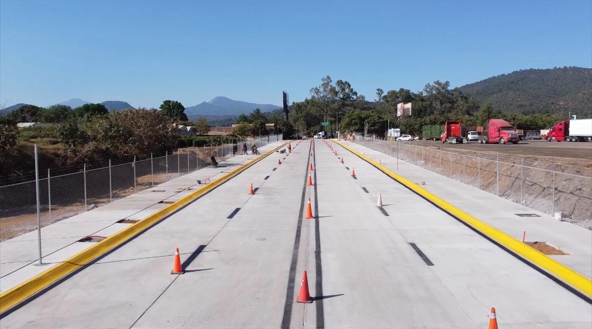 Se construye acceso a nuevo hospital del IMSS en Uruapan; Michoacán. El nuevo Hospital de Alta Especialidad del Instituto Mexicano del Seguro Social