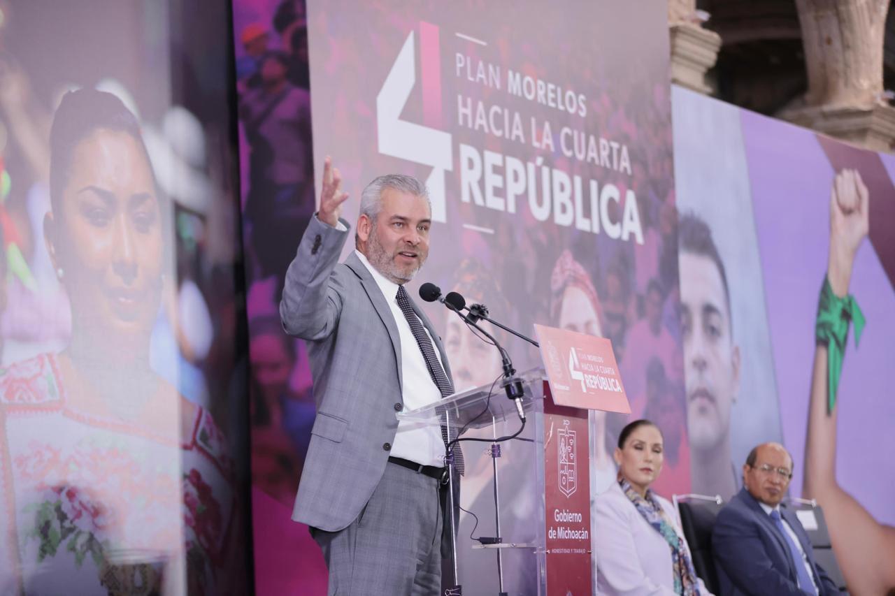 Proponen 9 reformas constitucionales del Plan Morelos. El gobernador Alfredo Ramírez Bedolla presentó el Plan Morelos, el