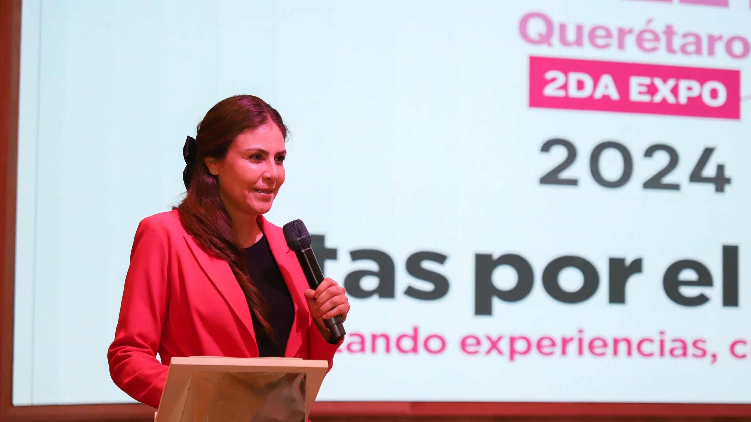 Querétaro apuesta por el turismo basado en emociones y experiencias: Adriana Vega Al encabezar la ceremonia de inauguración de la segunda edición de la Expo AFEET (Asocia