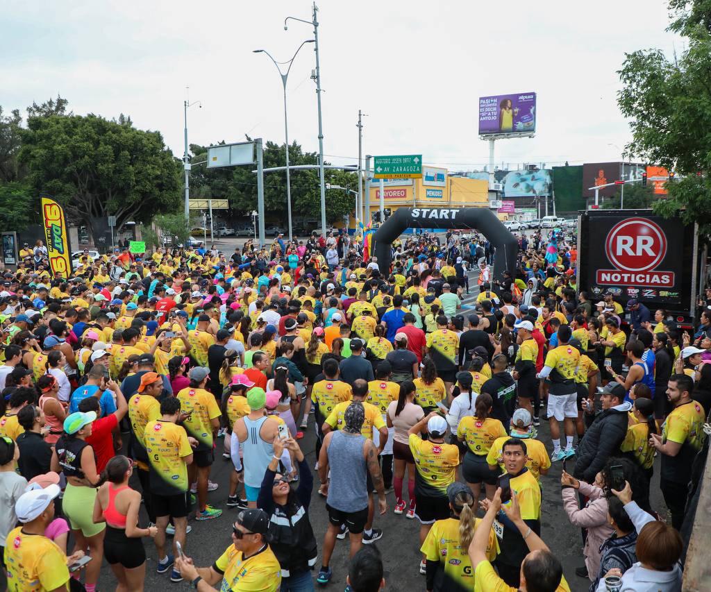 Participa SEDIF en la Carrera de la Esperanza 2024. El procurador de Protección de Niñas, Niños y Adolescentes, Manuel Hernández Rodríguez, encabezó la c