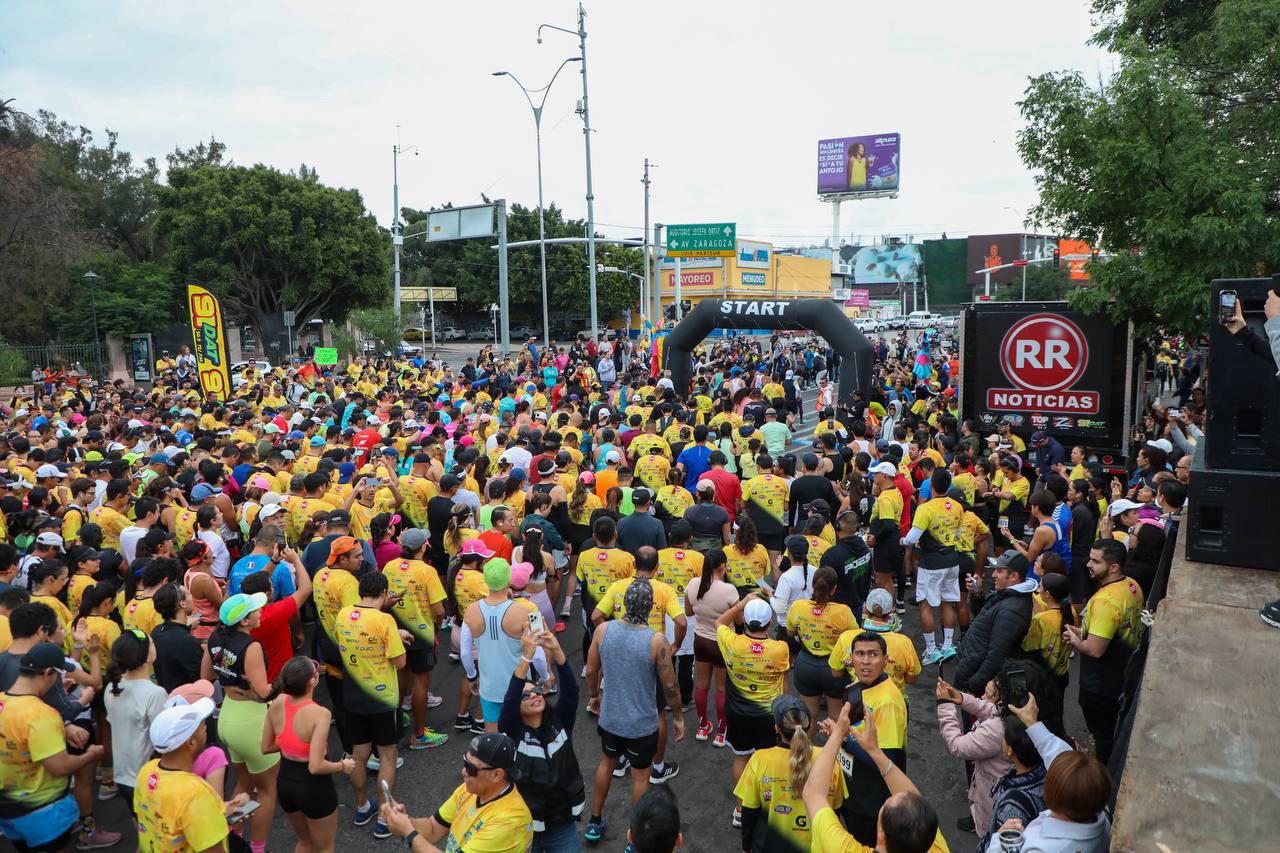 Participa SEDIF en la Carrera de la Esperanza 2024. El procurador de Protección de Niñas, Niños y Adolescentes, Manuel Hernández Rodríguez, encabezó la c