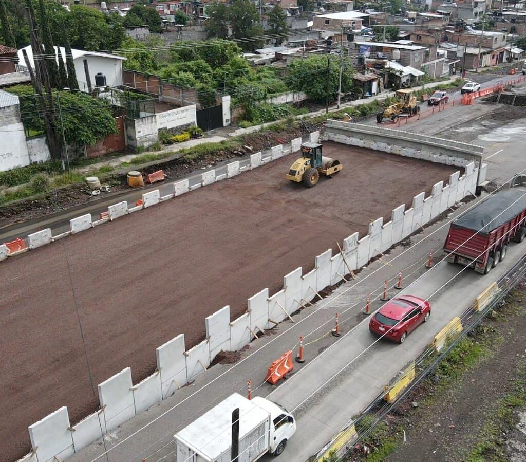 SCOP realiza obras multianuales para reducir el tráfico de Morelia. Con el esquema de inversión multianual que aplica el gobierno de Alfredo R