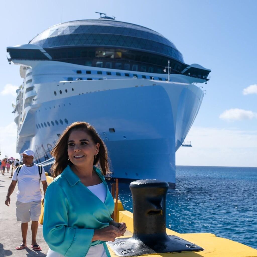 Llega crucero más grande del mundo a Mahahual, Quintana Roo. La gobernadora Mara Lezama Espinosa dio la bienvenida al crucero