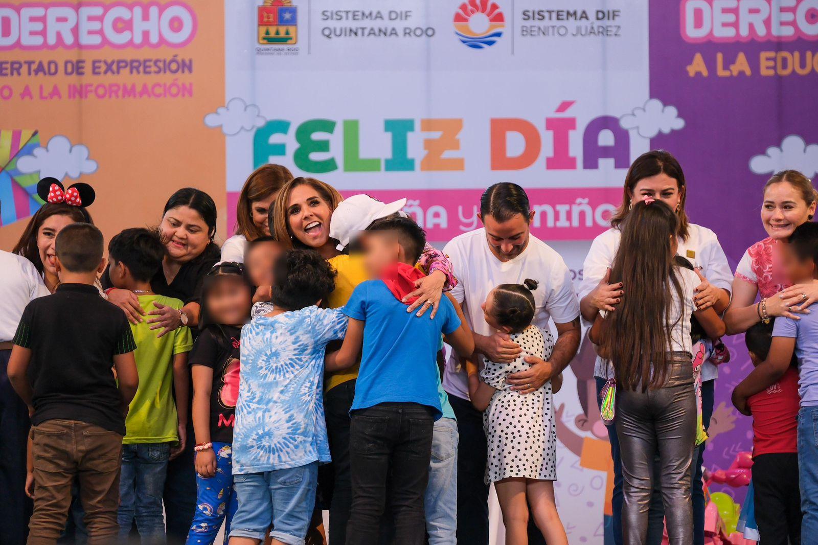 Integración familiar en festival del Día de la Niña y del Niño en Cancún. Para reforzar los derechos de las niñas y los niños y fomentar la integració