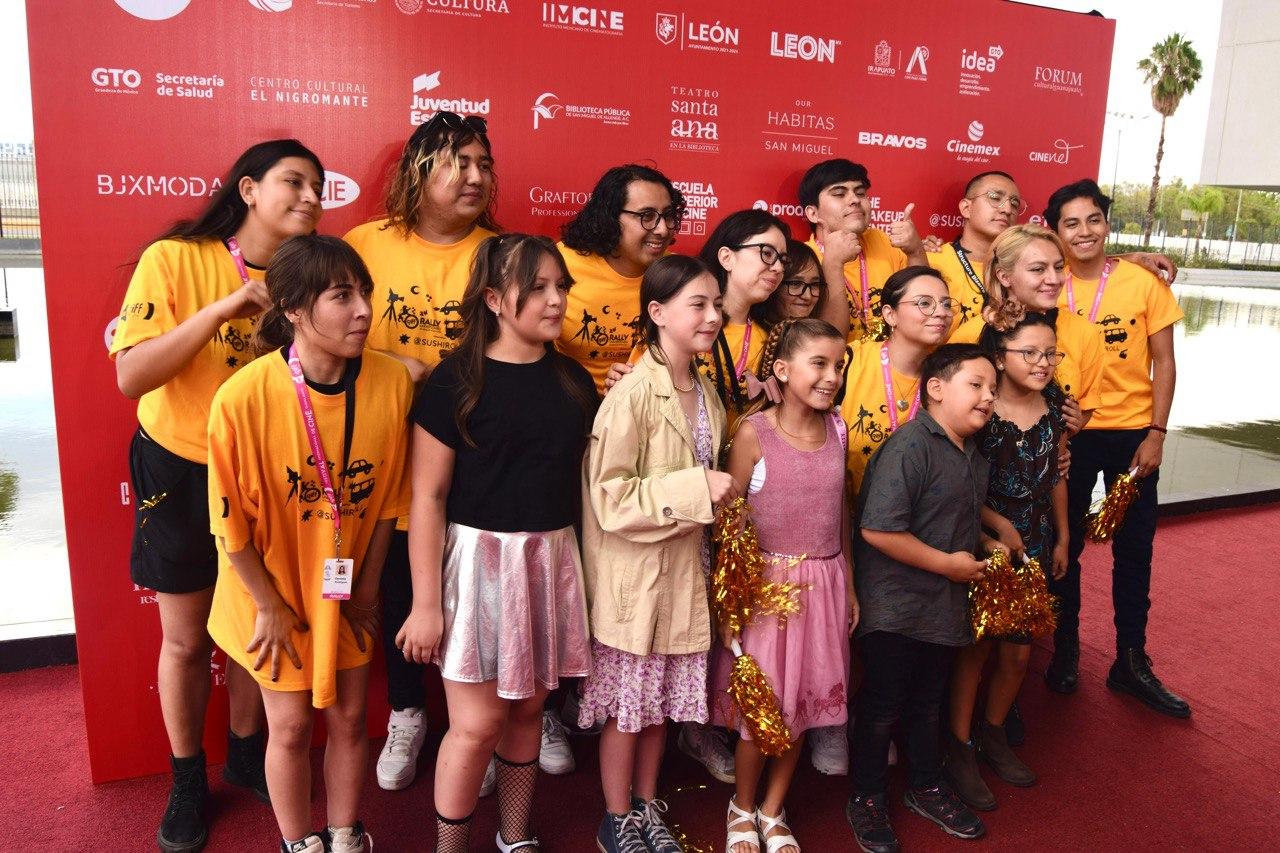 Estudiantes queretanos representan a México en el Festival de Cannes. Los estudiantes en cinematografía del colegio de cine queretano Cenecé,