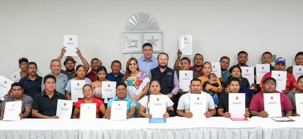 Familias de Mayabalam ya tienen certeza jurídica de su propiedad. Familias de la comunidad de Mayabalam recibieron 29 títulos de propi