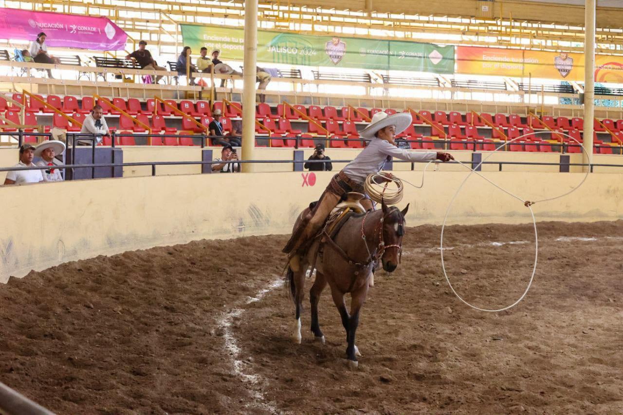 Querétaro, bicampeón nacional de charrería. En el marco de los Juegos Nacionales Conade 2024, los diez atletas de la rama varonil que confor