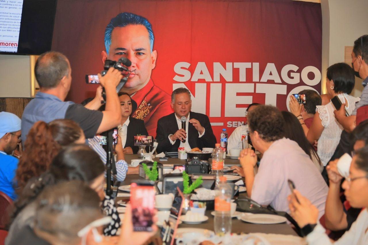 Presenta Santiago Nieto Castillo propuestas para la niñez. A vísperas del día de la niñez Santiago Nieto Castillo, ca